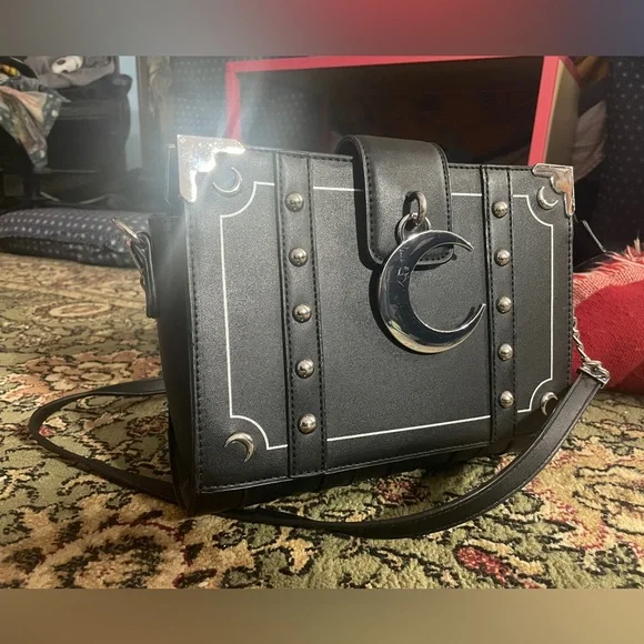 Killstar Myth Handbag - Picture 2 of 13